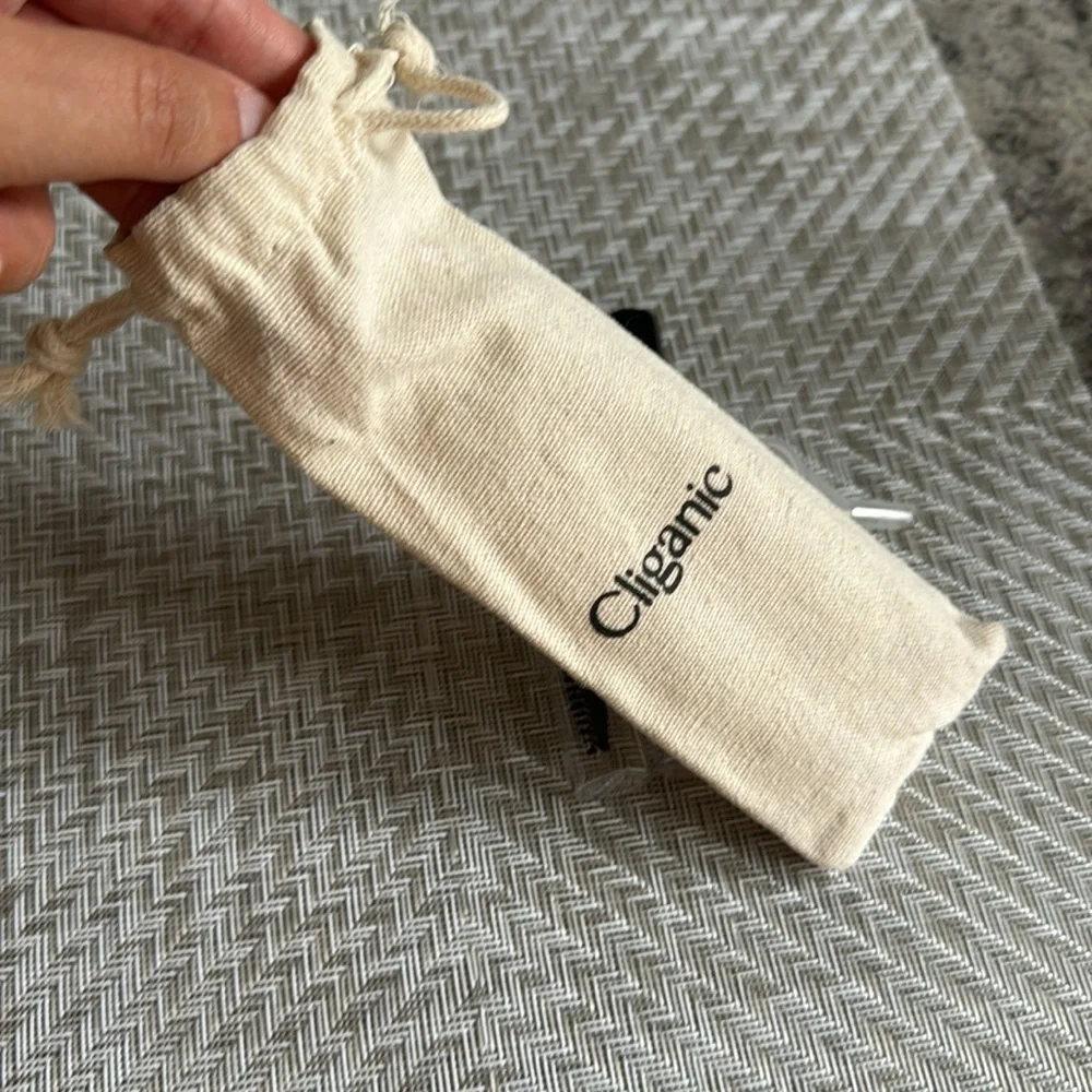 Cliganic Organic Castor Oil for Hair Brows Set pouch with Eyelash Eyebrow Wands